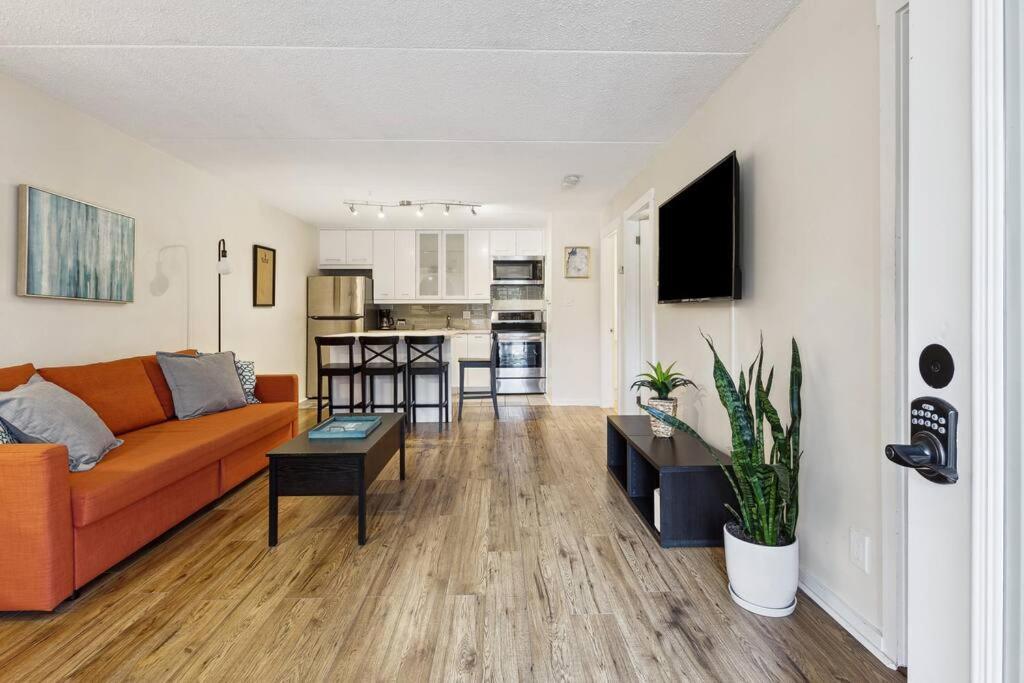 Whispering Pines Escape Apartment คอลลิงวูด ภายนอก รูปภาพ